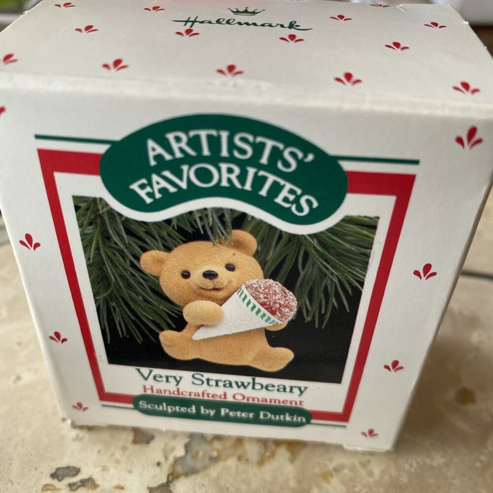Hallmark Keepsake Very Strawberry Teddy Bear 1988 Christmas Collection Ornament - Picture 12 of 12